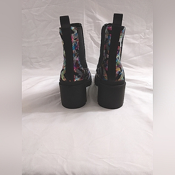 Betsey Johnson Rowan Multi Print Sequin Chunky Lug Chelsea Booties Size 8 - Picture 5 of 9